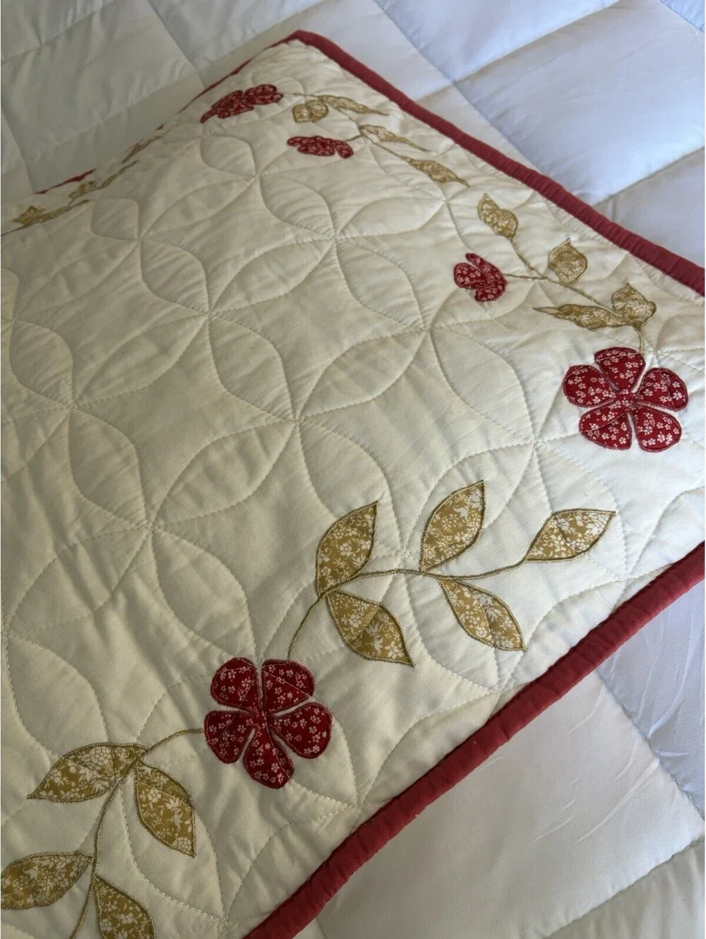 Martha Stewart Collection Cabin Flowers Shams Standard 21.5x27” Cotton Quilted